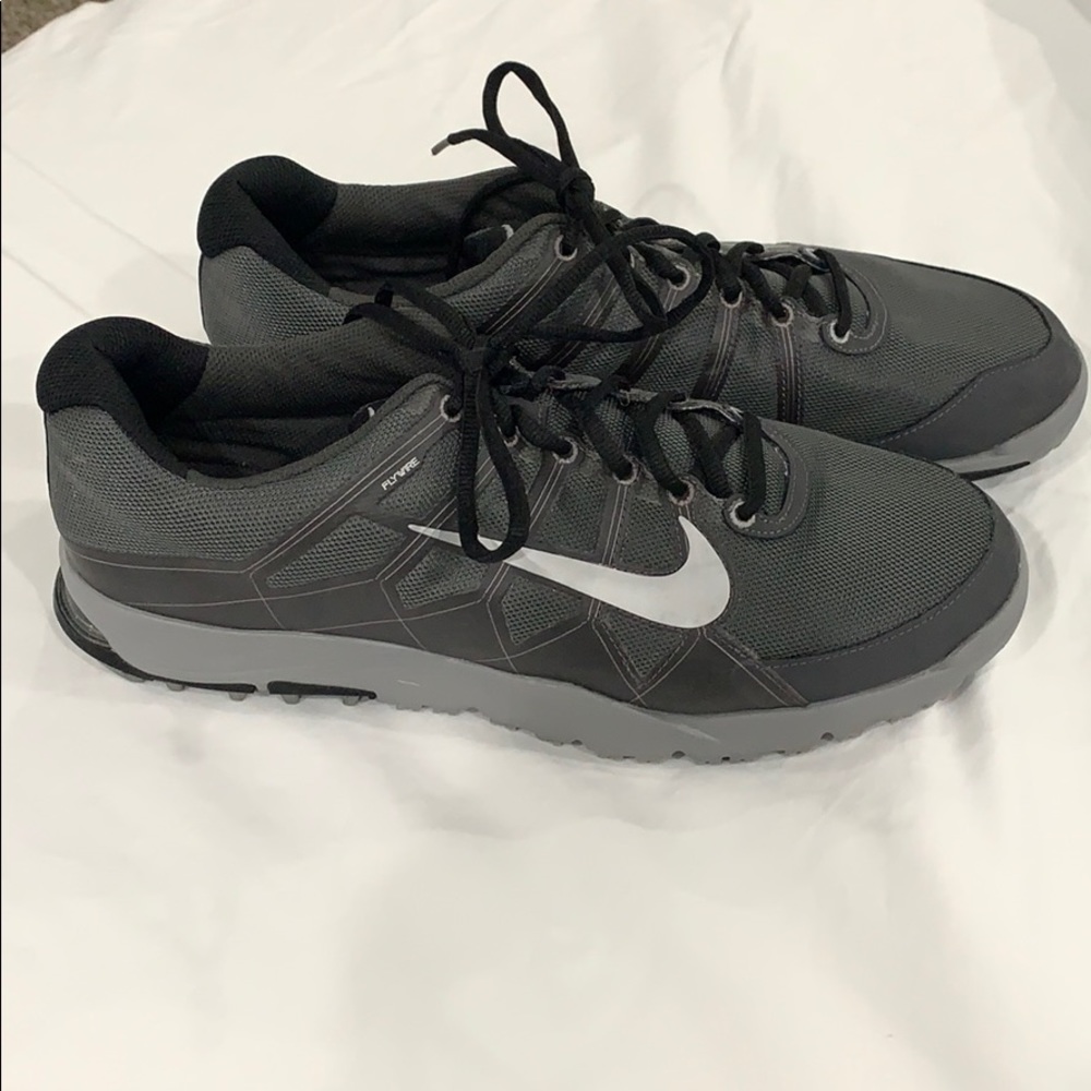 Men’s Nike golf shoes